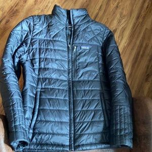Women’s Patagonia coat!